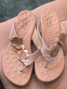 Malu Beige Floral Toe-Post Sandals for Women